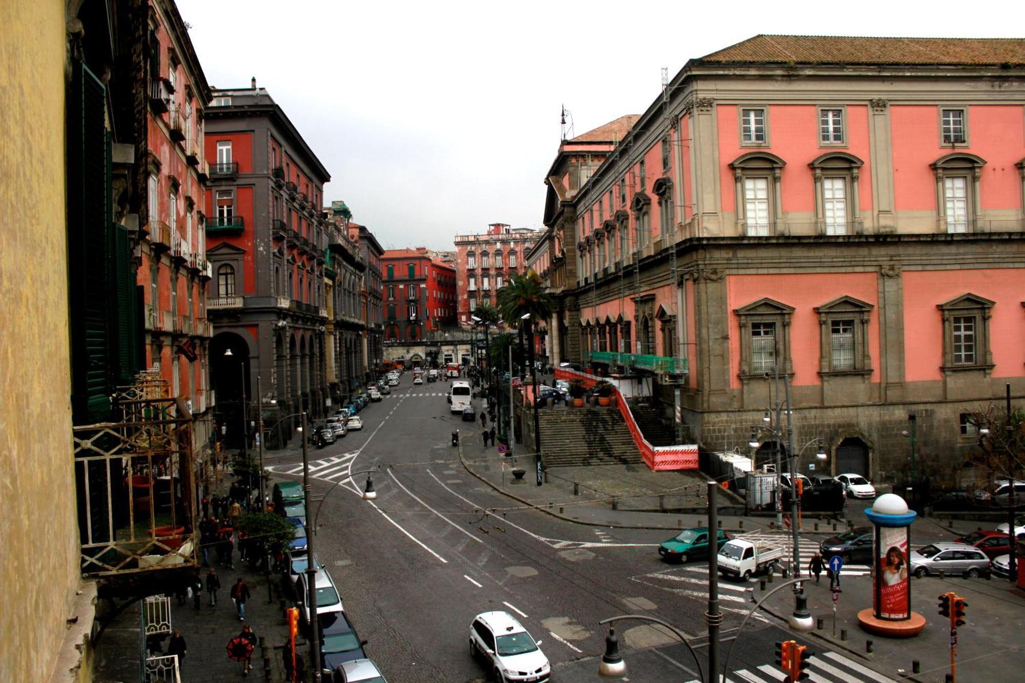 Al 68 Di Piazza Cavour Bed & Breakfast Napoli Ngoại thất bức ảnh