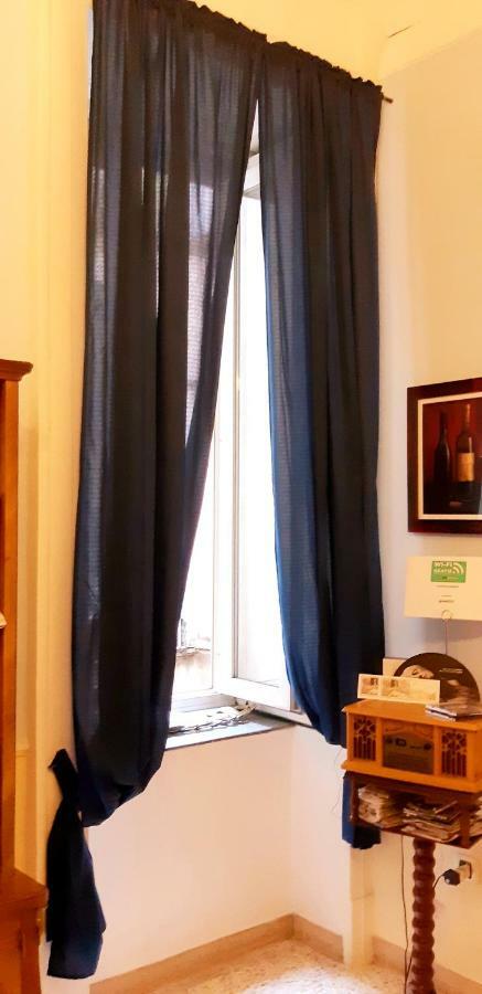 Al 68 Di Piazza Cavour Bed & Breakfast Napoli Ngoại thất bức ảnh